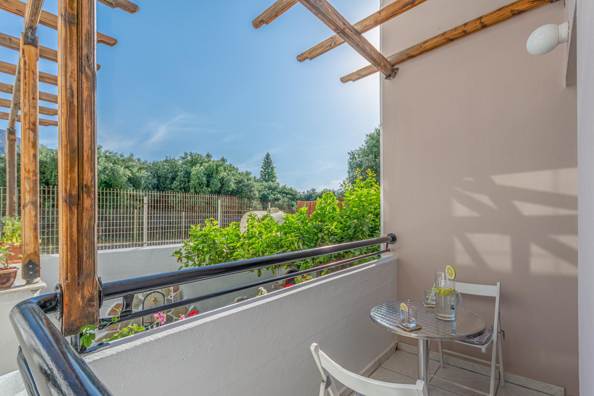 הרסוניסוס Happiness Apartments מראה חיצוני תמונה